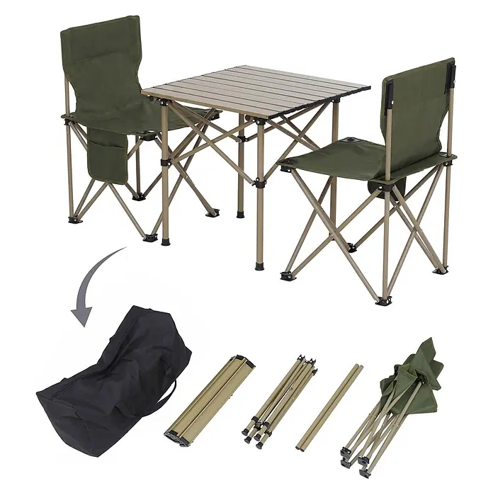 Mendler Campingset HWC-Q39 Tisch, 2x Stuhl, Metall Stoff - grün -  - Tragbarer Camping-Tisch mit zwei olivgrünen Stühlen, zerlegbar für den einfachen Transport in einer schwarzen Tragetasche.