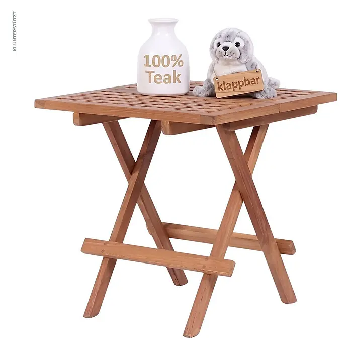 Beistelltisch Devon Teak Eckig -  - Quadratischer Klapptisch aus Teakholz mit Lattenplatte und gekreuztem Gestell. Objekte betonen Teak und Klappbarkeit.