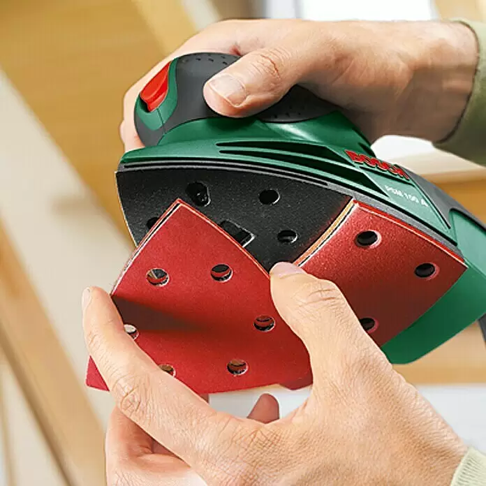 Bosch Elektro-Multischleifer PSM 100 A - 100 W, Leerlaufschwingzahl: 26.000 U/min, Durchmesser Schwingkreis: 1,4 mm - Detailaufnahme