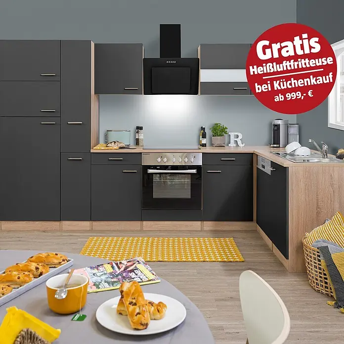 Respekta Winkelküche Merle - B x T: 310 x 172 cm, Grau, Mit Elektrogeräten, Volumen Backofen: 72 l - Moderne Küche in Dunkelgrau und Holzoptik mit Einbaugeräten. Ein roter Kreis bewirbt eine gratis Heißluftfritteuse zum Küchenkauf.