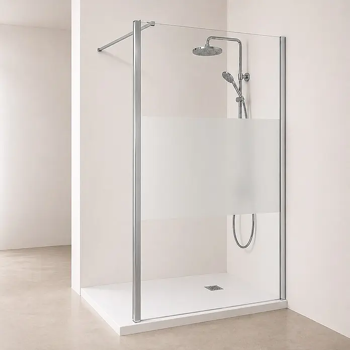 Onbath's Duschwand - B x H: 120 x 195 cm, Beschichtet, Chrom-Silber - Walk-in-Duschabtrennung mit Klarglas und Milchglas, Chromrahmen und weißer Duschwanne.