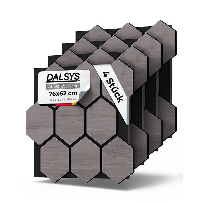 Dalsys Akustikpaneel 4x 76 x 62cm Hexagon Eiche Grau - Grau - Stapel von 4 grauen, sechseckigen Akustikpaneelen mit Holzmaserung und schwarzer Filzrückseite.