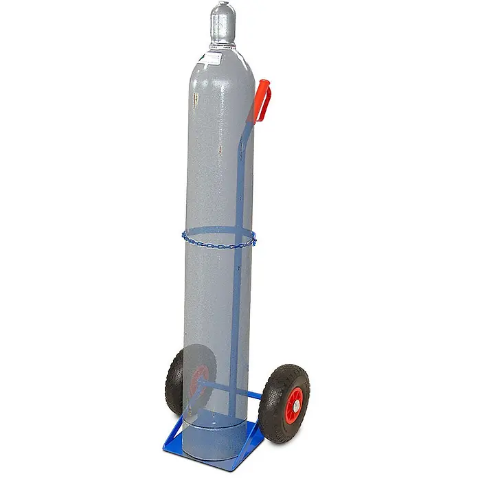 BRB Sackkarre - Stahl - Blauer Metall-Gasflaschenwagen auf Rädern mit roten Griffen, schwarzen Rädern und einer mit Kette gesicherten grauen Flasche.