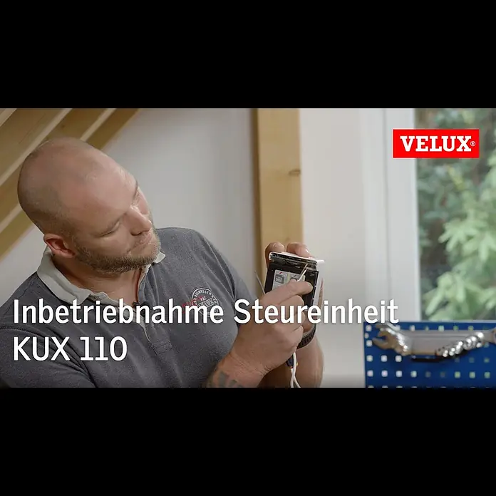 Velux Steuereinheit KUX 110 - Passend für: VELUX Elektro-Fenstermotoren (KMG 100/100K), VELUX Elektro-Hitzeschutz-Markisen, VELUX Elektro-Rollläden, VELUX Elektro-Innenrollos - Inbetriebnahme der Steuereinheit KUX 110
