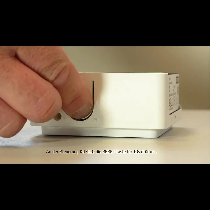 Velux Steuereinheit KUX 110 - Passend für: VELUX Elektro-Fenstermotoren (KMG 100/100K), VELUX Elektro-Hitzeschutz-Markisen, VELUX Elektro-Rollläden, VELUX Elektro-Innenrollos - Neuregistrierung eines Motors ber KUX 110 | VELUX
