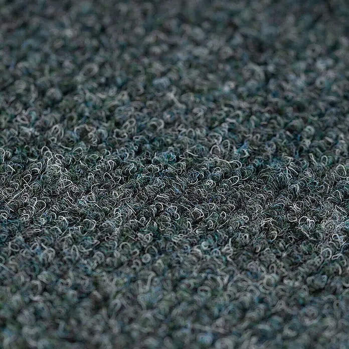 Floordirekt Teppichfliese Basel - 50 x 50 cm - 0,25 m² - Grün -  - Nahaufnahme eines dunkelgrau, blau und grün melierten Schlingenflor-Teppichs, der seine texturierte Oberfläche zeigt.