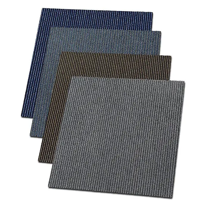 Floordirekt Teppichfliese Bohemia Braun 50 x 50 cm 0,25 m² -  - Vier gestreifte Teppichfliesenmuster in Blau, Türkis, Braun und Grau, diagonal angeordnet.