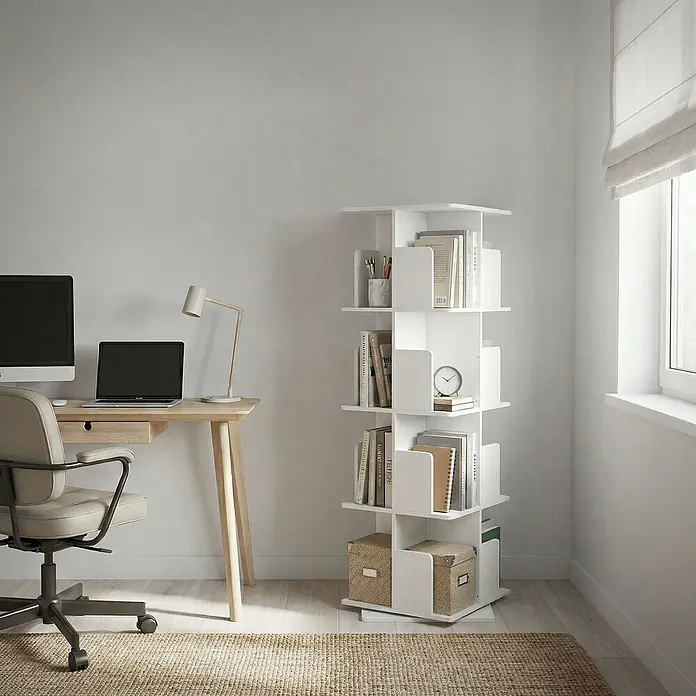 ML-Design Holzregal Spielzeugregal drehbar 360 Grad Regal Standregal freistehend Drehregal - Anzahl Böden: 5 Stk., Weiß - Weißes drehbares Bücherregal in einem modernen Heimbüro, gefüllt mit Büchern und Aufbewahrungsboxen. Mehrstufiges Design maximiert den Platz.