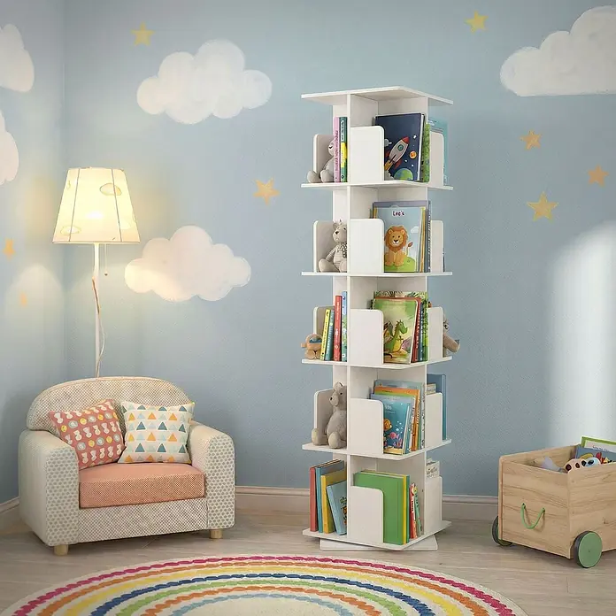 ML-Design Holzregal Spielzeugregal drehbar 360 Grad Regal Standregal freistehend Drehregal - Anzahl Böden: 4 Stk., Weiß - Weißes drehbares Bücherregal im Kinderzimmer, gefüllt mit bunten Büchern und Stofftieren, für einfachen Zugang zu Geschichten und Spielzeug.