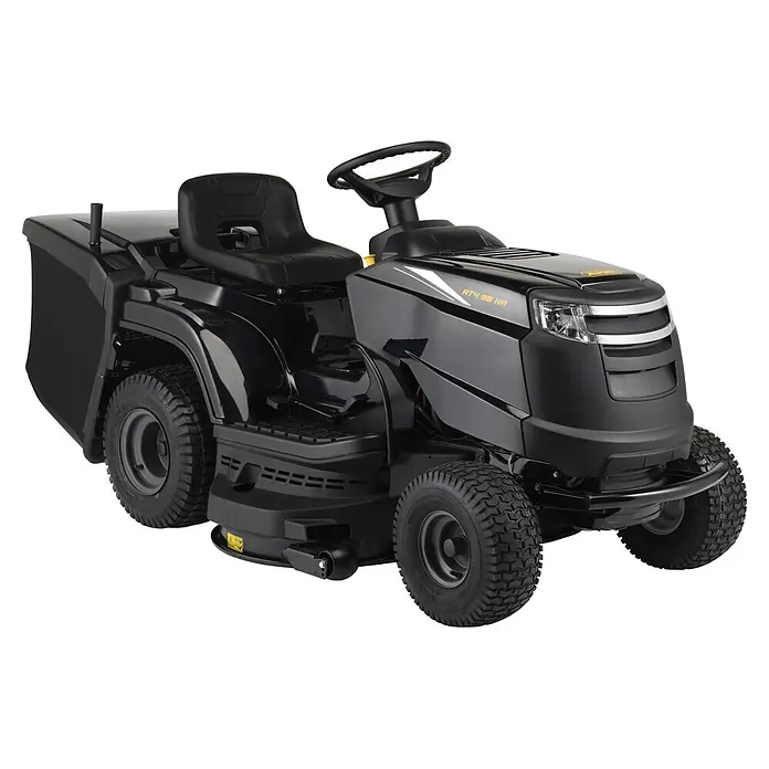Alpina Tractor cortacésped AT4 98 HA - 7,2 kW, 432 cm³, Ancho de corte: 98 cm, Recomendación máxima de superficie: 4.000 m² - Cortacésped autopropulsado negro con recogedor de hierba trasero, volante y asiento del operador.