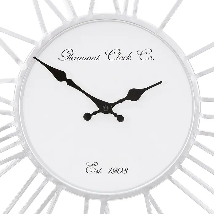 Womo_Design Wanduhr Natur mit römische Ziffern ohne Tickgeräusche handgefertigt Hängeuhr - Durchmesser: 85 cm, Braun, Weiß, Bronze, Antik/Vintage/Retro - Silberfarbene Wanduhr mit durchbrochenem Rahmen und weißem Zifferblatt. Mit schwarzen Zeigern und Schriftzug "Glenmont Clock Co. Est. 1908".