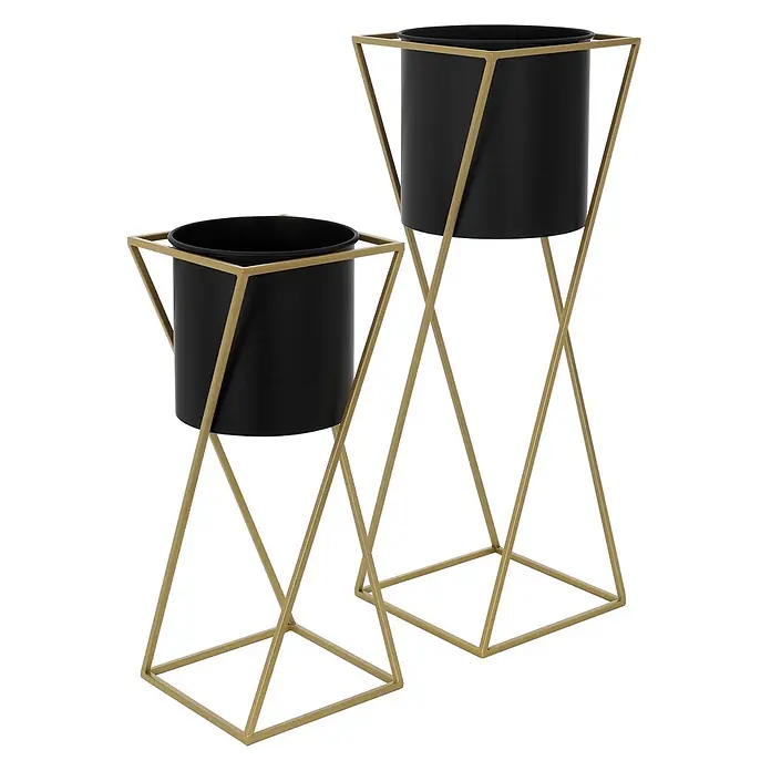 Blumenständer 2er Set Schwarz-Gold 21x21x51 cm/24x24x70,5 cm aus Stahl -  - Zwei moderne Pflanzenständer mit schwarzen zylindrischen Pflanzgefäßen in goldenen geometrischen Metallrahmen.