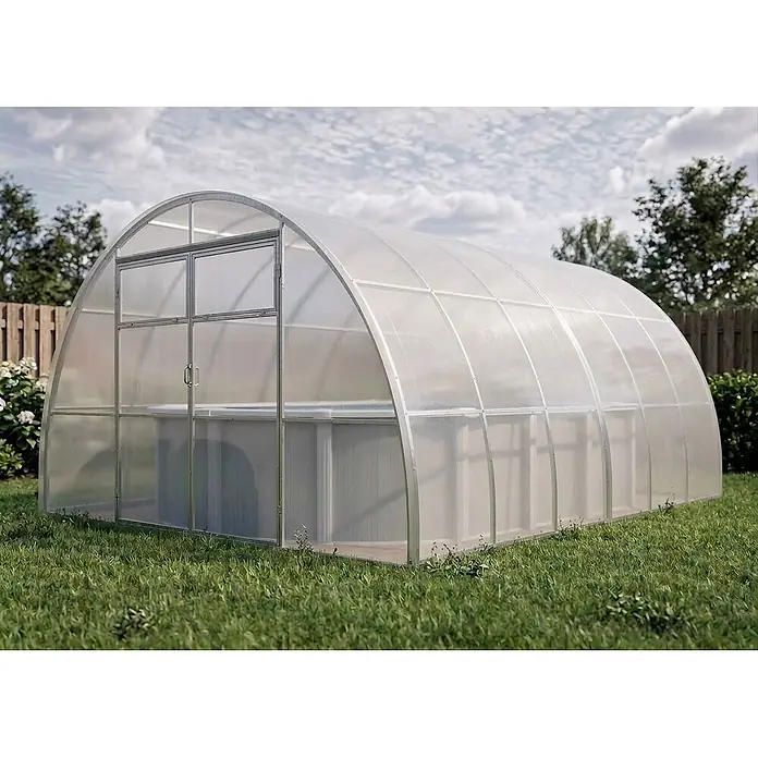 Garten Dream Poolüberdachung Sigma, 6mm Polycarbonat - L x B x H: 1.000 x 400 x 220 cm - Großes, gewölbtes Gewächshaus mit lichtdurchlässigen Rippenplatten und silbernem Rahmen im Garten.