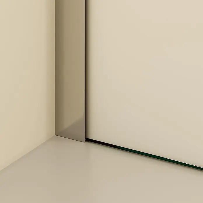 i-flair Duschwand Fiona 110x200 cm 10 mm - B x H: 110 x 200 cm - Elegantes Metalleckprofil mit dunkler Bodendichtung, ideal für moderne Duschkabinen oder Glasabtrennungen.