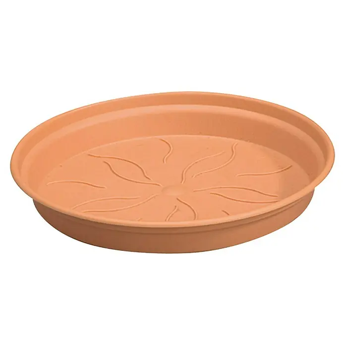 Elho Green Basics Maceta para planta + plato redondo - Dimensiones externas (Ø x Al): 27 x 25 cm, Plástico, Terracota - Un plato para macetas de color terracota con un diseño floral, ideal para recoger agua de las plantas en interiores o exteriores.