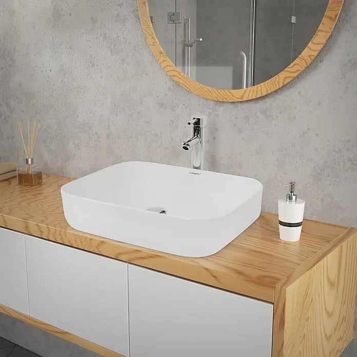 ECD Germany Waschbecken Waschtisch 505x395x135 mm Weiß Ablaufgarnitur -  - Weißes rechteckiges Aufsatzwaschbecken mit Chromarmatur auf einem Holzwaschtisch im modernen Badezimmer.