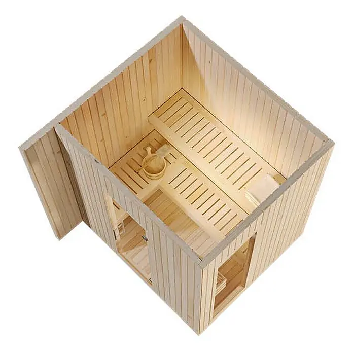 FinnTherm Saunahaus Siena Small 72mm Wandstärke -  - Helle Holzsaunakabine innen mit zwei Lattenbänken, einem Holzeimer und einer Kelle, von oben gesehen.