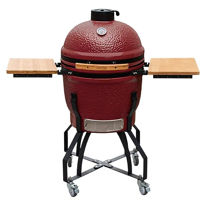 Outr Ahumador Kamado Grill Large - Diámetro de la superficie de la parrilla: 46,8 cm, Vinotinto - Parrilla kamado de cerámica roja con estantes laterales de madera, termómetro y soporte rodante negro.