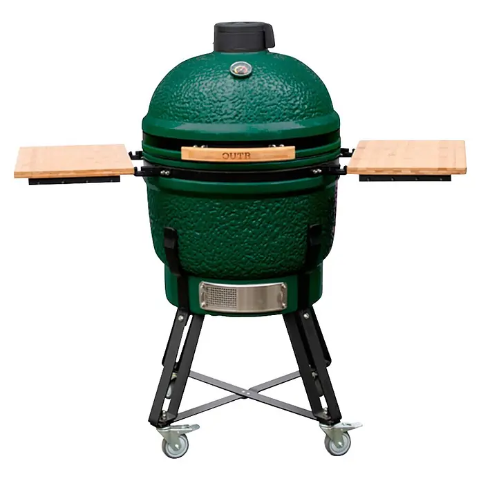 Outr Ahumador Kamado Grill Large - Diámetro de la superficie de la parrilla: 46,8 cm, Verde - Parrilla kamado de cerámica verde con estantes laterales de madera y soporte con ruedas.