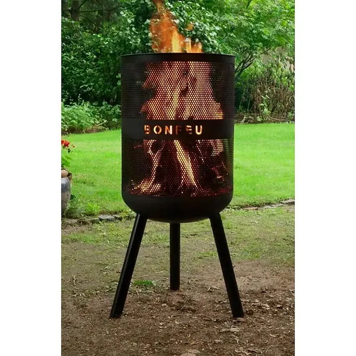 Bonfeu Chimenea de exterior Bonves - Ø x Al: 45 x 100 cm, Acero, Negro - Brasero negro perforado con letras "BONFEU", ardiendo.