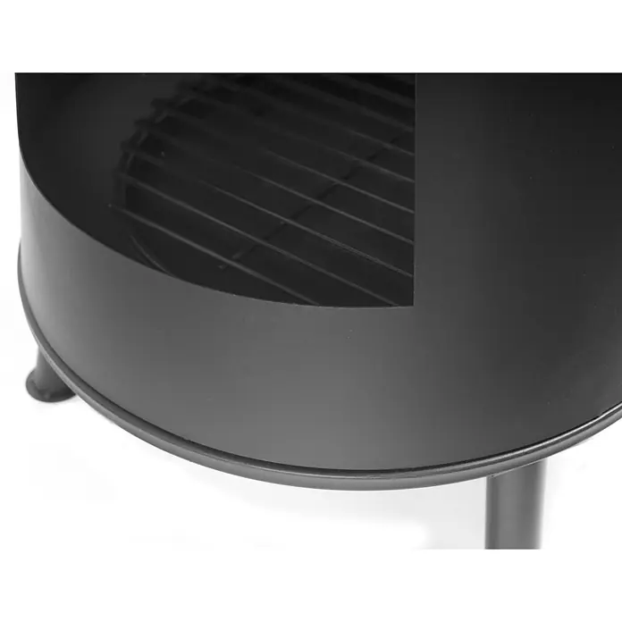 Bonfeu Chimenea de exterior Bonpyra - Ø x Al: 50 x 166 cm, Acero, Negro - Primer plano de una barbacoa de carbón de metal negro con la parrilla circular visible en su interior.