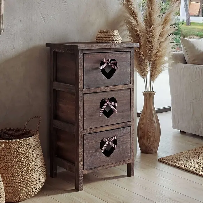 Mendler Kommode - L x B x H: 29 x 25 x 55 cm, Braun, Anzahl Schubladen: 3 Stk. - Rustikale Kommode aus dunklem Holz mit drei Schubladen, jeweils mit herzförmigem Ausschnitt und Schleife.