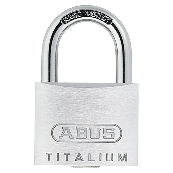 Abus Vorhängeschloss Titalium 64TI - 25 x 42 mm, 1 Stk., Titalium-Spezialaluminium - Nahaufnahme eines ABUS Titalium Vorhängeschlosses mit Nano Protect Bügel für erhöhten Schutz und Sicherheit.
