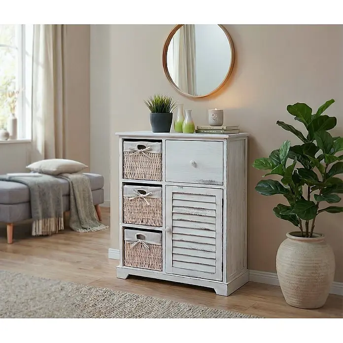 Mendler Kommode HWC-H21 Massiv-Holz 80x60x30cm - Shabby weiß -  - Weißer Holzschrank im Used-Look mit Schublade, drei Weidenkörben und Lamellentür in Wohnumgebung.