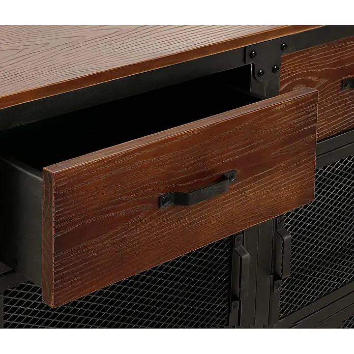 Mendler Kommode HWC-N28 - L x B x H: 100 x 40 x 90 cm, Braun, Anzahl Schubladen: 2 Stk. - Offene dunkelbraune Holzschublade mit schwarzem Metallgriff, Teil eines schwarzen Industrieschranks mit Gitterpaneelen.