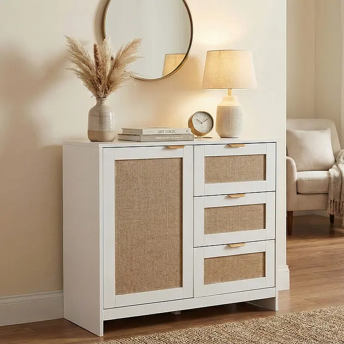 Mendler Kommode HWC-P50 - L x B x H: 80 x 40 x 80 cm, Weiß - Weißer Stauraumschrank mit Naturfaser-Einsätzen und goldenen Griffen, bietet stilvollen Stauraum.