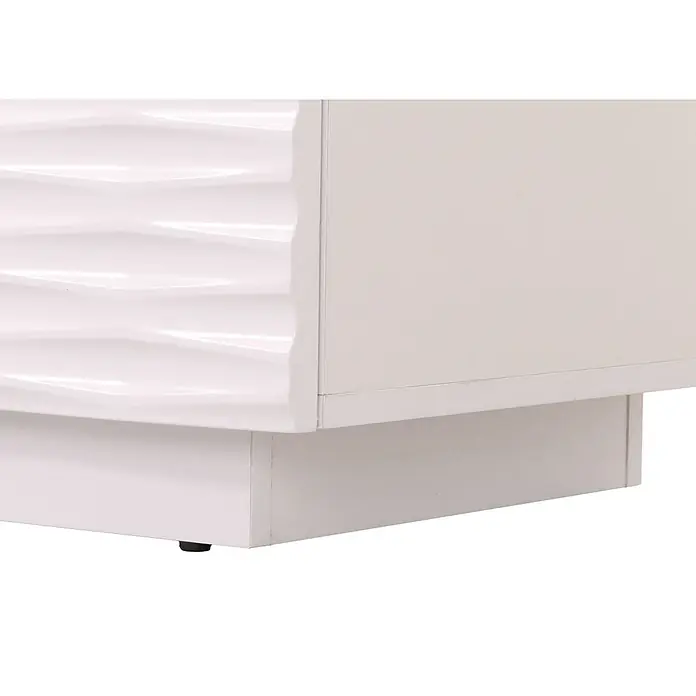Mendler Kommode HWC-M52 81x120x42cm Hochglanz weiß -  - Detailansicht weißer Schrank: linke glänzende Wellenplatte, rechte glatte cremefarbene Platte, auf zurückgesetztem Sockel.