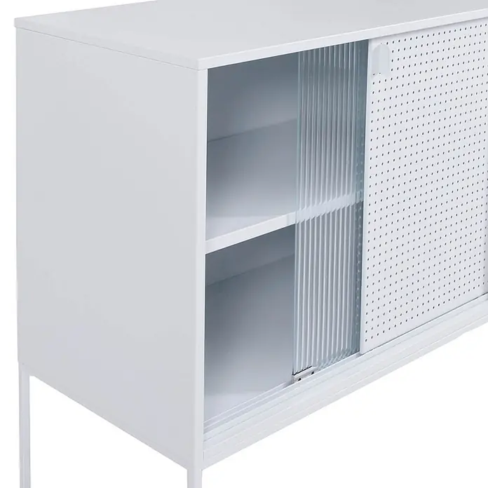 Mendler Kommode HWC-O90 85x80x45cm Metall - weiß -  - Weißer Metallschrank mit einer gelochten Metall- und einer geriffelten Glasschiebetür, Einlegeböden, auf Beinen.