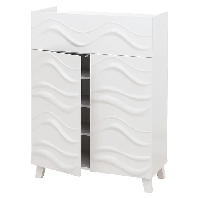 Mendler Kommode HWC-N86 - L x B x H: 76 x 36 x 107 cm, Weiß - Weißer Schuhschrank mit wellenförmigen Türen, eine Tür leicht geöffnet, die Innenfächer zeigt.
