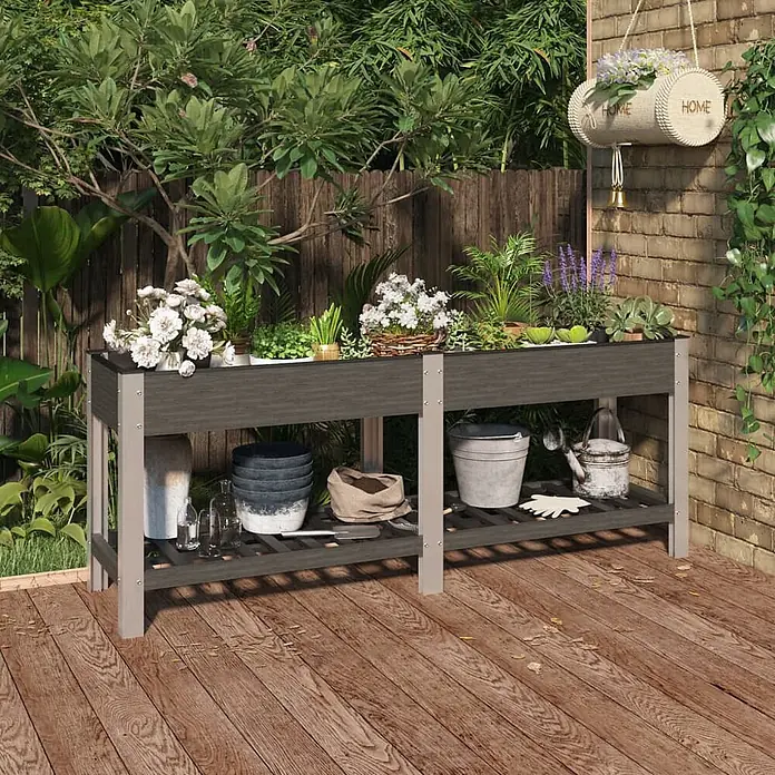 Furnicato Garten-Hochbeet WPC Grau 200 x 50 x 75 cm -  - Graues Hochbeet mit unterer Ablage, bepflanzt, auf einer Holzterrasse im Garten.