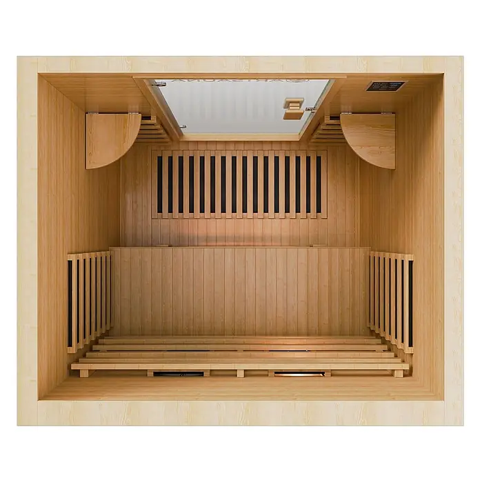 Infrarotkabine Oslo mit Triplex-Heizsystem -  - Geräumige Innensauna mit heller Holzverkleidung, mehreren Lattenbänken und Deckenfenster.