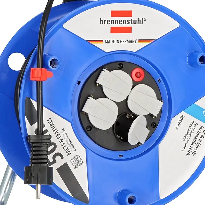 Brennenstuhl Garant Kabeltrommel - Spezialkunststoff, 50 m, H05VV-F, IP20 - Blauer Kabelaufroller mit schwarzem Kabel und Stecker, ausgestattet mit vier weißen Steckdosen.