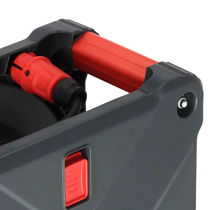 Brennenstuhl Kabeltrommel mit Powerblock KC 3200 5 - Kunststoff, 38 m, H07RN-F, IP44 - Dunkelgraues Elektrogerät mit rotem Griff, rotem Stromanschluss und rotem Schalter.