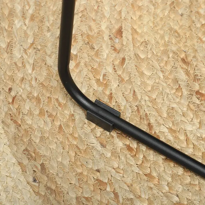 Homcom Standspiegel - Schwarz, Glas - Schwarze Metallstange mit Clip auf geflochtenem Jutehintergrund.