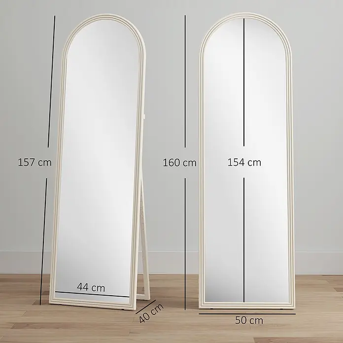 Homcom Standspiegel - Weiß, Glas - Zwei bogenförmige Spiegel mit hellen Rahmen stehen auf einem Holzboden. Maße beider Spiegel sind angezeigt.