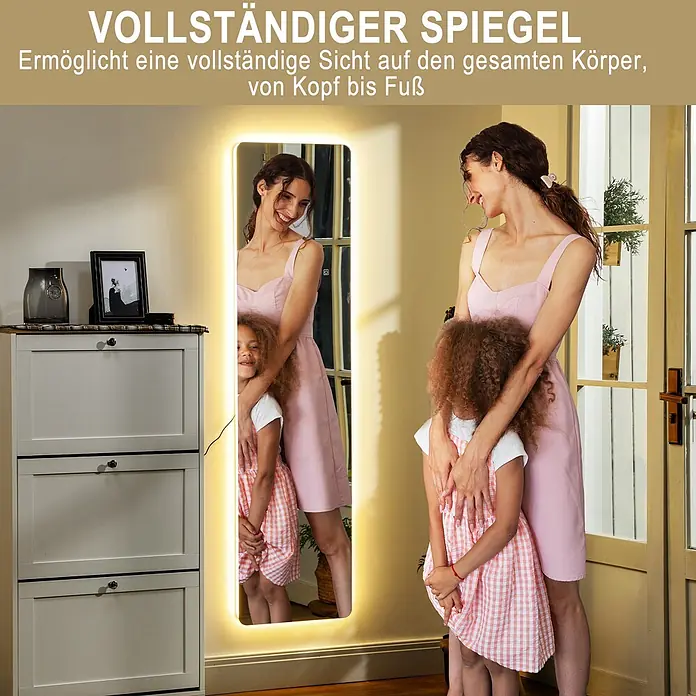 Homcom Standspiegel - Gold, Glas - Ganzkörperspiegel mit LED-Beleuchtung, der eine Frau und ein Kind in voller Größe zeigt. Ideal für Ganzkörperansichten.