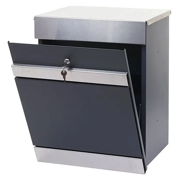Mendler Paketkasten HWC-K41 Metall - Edelstahl verzinkt anthrazit -  - Dunkelgrauer Metallbriefkasten mit Edelstahlplatte und -leisten, offene Fronttür mit Schlüssel im Schloss.