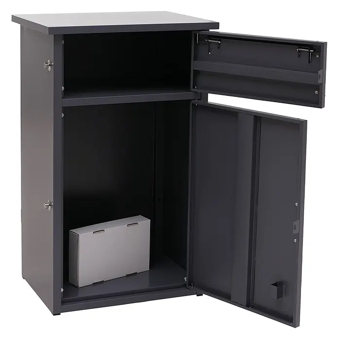 Mendler Paketkasten HWC-O51 Stahl 78x49x38cm - dunkelgrau -  - Dunkelgraue Metall-Paketbox mit zwei Fächern; obere Einwurfklappe, untere Lagertür offen mit Paket.