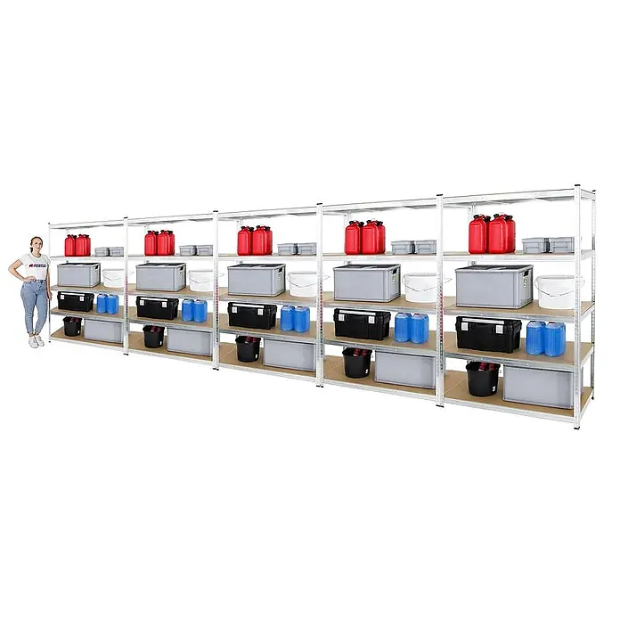 Set Deal 5x Schwerlastregal Ragnar 180x120x60cm 5 MDF-Böden 175kg Verzinkt -  - Regalsystem aus verzinktem Metall mit Holzfachböden, gefüllt mit Lagerboxen und Behältern. Eine Person dient als Größenvergleich.