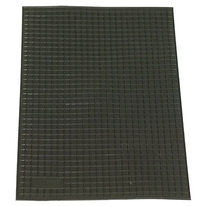 UniTEC Fußmatte - 51 x 34 cm - Schwarze Gummimatte mit quadratischem Noppenmuster. Ideal für den Einsatz im Werkstattbereich oder als Antirutschmatte.