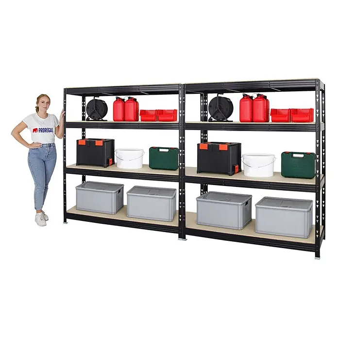 Mega Deal | 2x Profi Schwerlastregal Rhino | HxBxT 180x160x60cm | 4 Spanplatten-Ebenen 16mm | Fachlast 500kg | Schwarz -  - Große schwarze Metallregaleinheit mit Holzregalböden, gefüllt mit Lagerartikeln. Eine Frau steht daneben zur Größenreferenz.