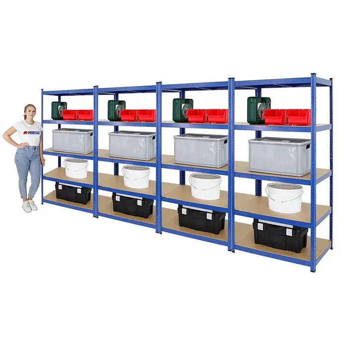 Mega Deal | 4x Schwerlastregal TAURUS | HxBxT 180x90x60cm | Fachlast 175kg | Blau -  - Langes blaues Metallregal mit mehreren Böden, gefüllt mit diversen Lagerbehältern. Eine Frau steht daneben zum Größenvergleich.