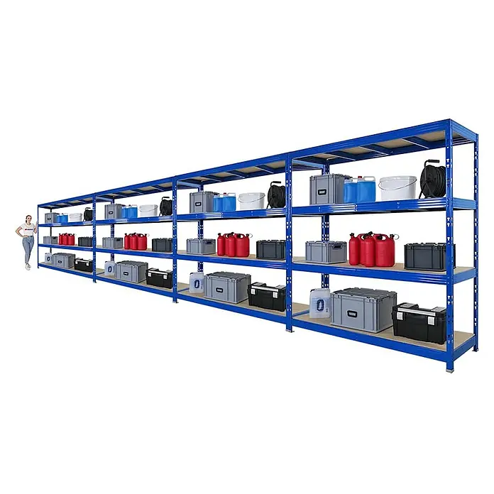 Set Deal 4x Profi Schwerlastregal Rhino 200x200x60cm 4 Böden 500kg Blau -  - Langes blaues Metallregal mit mehreren Fächern und Regalböden, gefüllt mit verschiedenen Lagerartikeln. Eine Frau steht daneben zur Größenangabe.