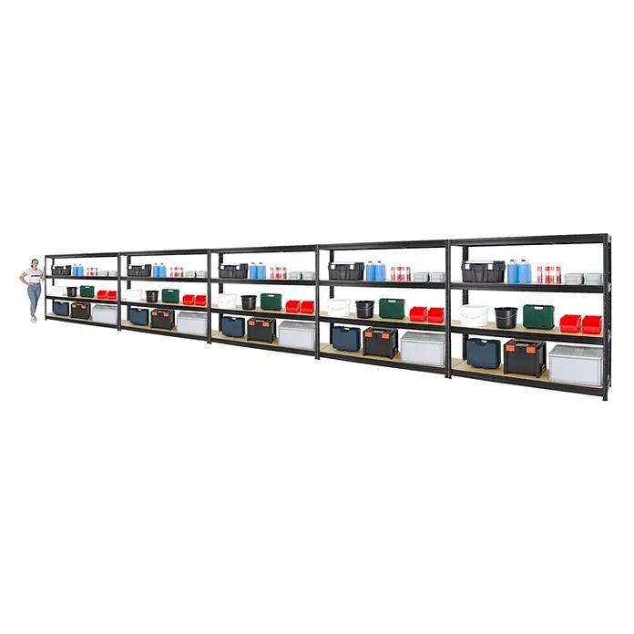 Mega Deal | 5x Schwerlastregal DINO | HxBxT 180x200x45 cm | 4 MDF-Platten-Ebenen 6,5 mm |  Fachlast 500kg | Schwarz -  - Lange schwarze Metallregale mit Holzablagen, gefüllt mit verschiedenen Aufbewahrungsgegenständen. Eine Person dient als Größenvergleich.
