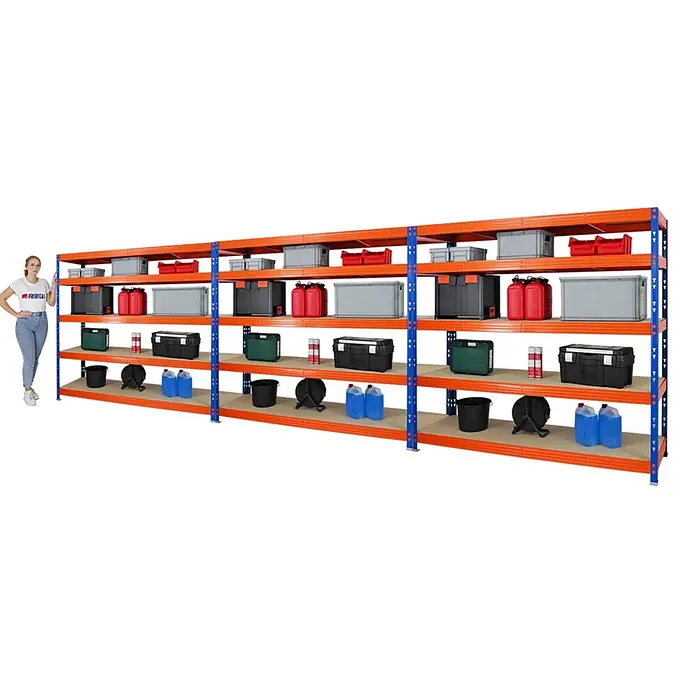 MegaDeal 3xProfi Schwerlastregal Rhino 180x200x60 5 Böden 500kg Blau/Orange -  - Langes, orange-blaues Schwerlastregal gefüllt mit Lagerartikeln, mit einer Person zum Größenvergleich.