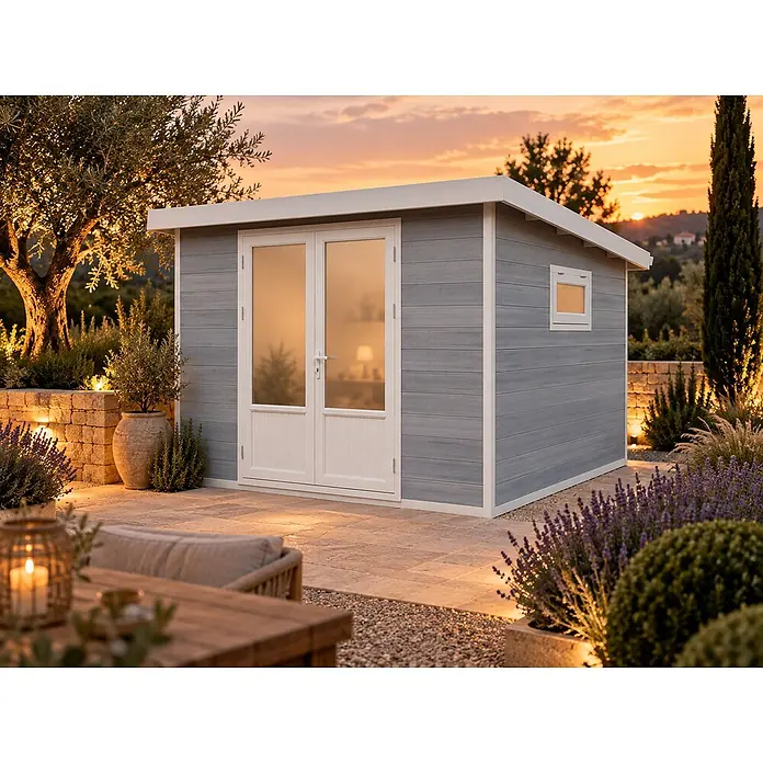 WPC Gartenhaus  Ligno White 8,4 m² -  - Gartenhaus aus grauer Verbundplatte mit weißen Türen, in Landschaftsgarten bei Sonnenuntergang.